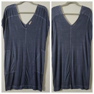 Holding Horses V-Neck Dress Size S